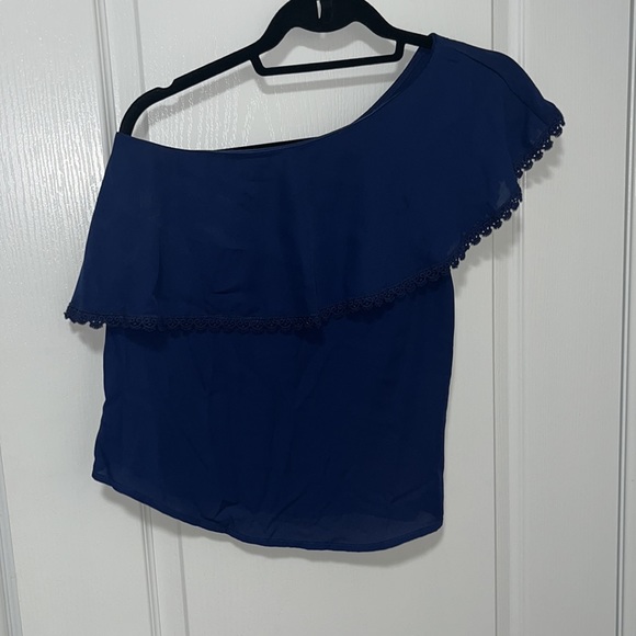 One-sided, sheer off shoulder, tank top, shirt, blouse - Picture 2 of 7